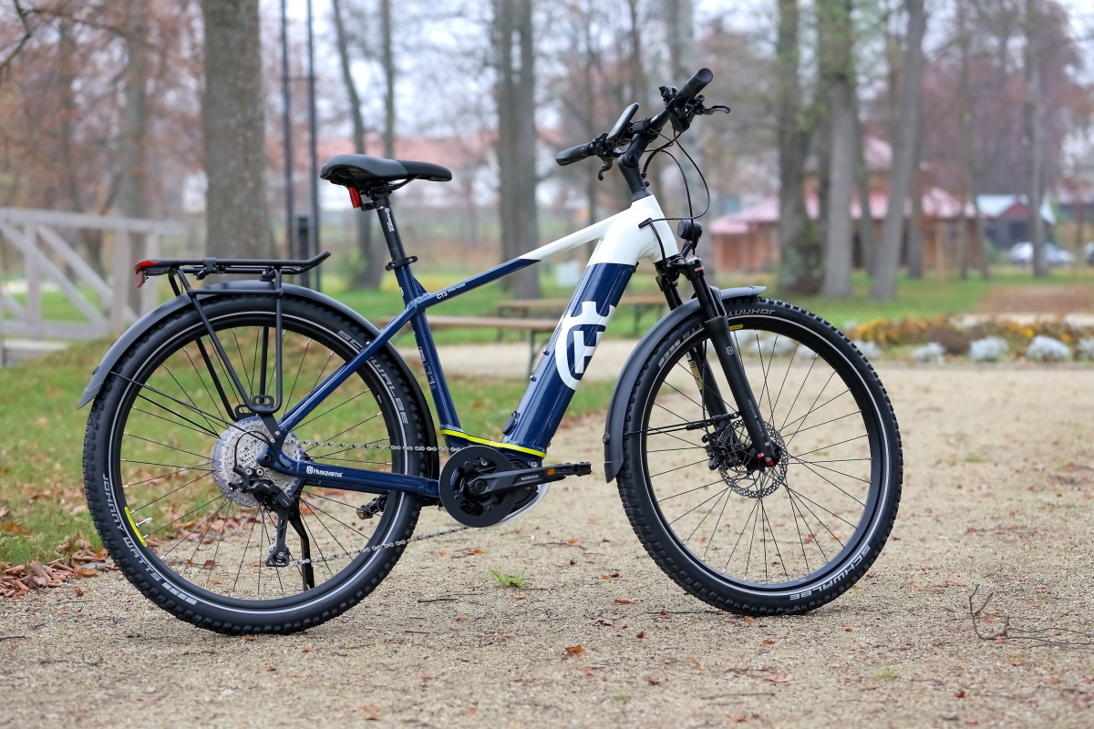 Husqvarna Cross Tourer to wielozadaniowy rower elektryczny